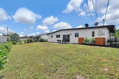 5730 SW 54th Ter, Davie, FL 33314 - Photo 35