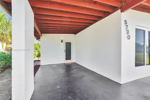 5730 SW 54th Terrace, Davie, FL 33314 - Photo 3