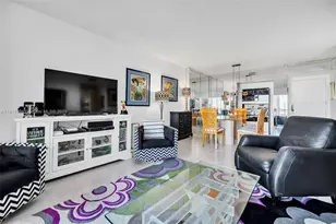 3800 Hillcrest Dr, Hollywood, FL 33021 - Photo 7