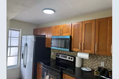 2310 W 60th St #9-G, Hialeah, FL 33016 - Photo 7