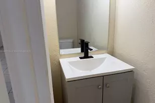 2310 W 60th St, Hialeah, FL 33016 - Photo 13