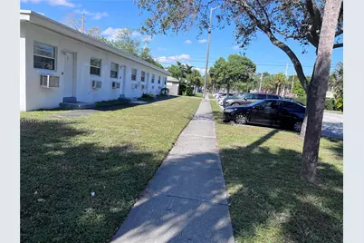 1995 NE 167th St #1, North Miami Beach, FL 33162 - Photo 15