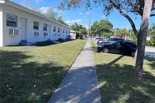 1995 NE 167th St, North Miami Beach, FL 33162 - Photo 15