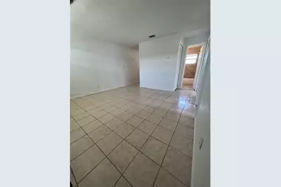 300 NW 5th Ter #1, Hallandale Beach, FL 33009 - Photo 3