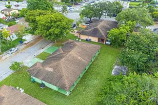 2320 NW 52nd St, Miami, FL 33142 - Photo 7