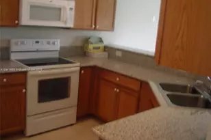 9247 Chambers St, Tamarac, FL 33321 - Photo 3