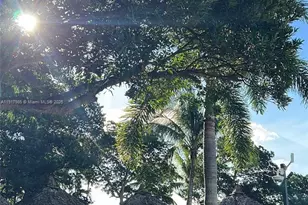 2681 N Flamingo Rd, Sunrise, FL 33323 - Photo 17