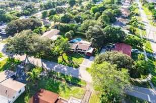 475 NW 46th Terrace, Plantation, FL 33317 - Photo 39