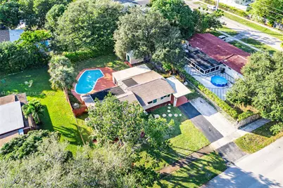 475 NW 46th Ter, Plantation, FL 33317 - Photo 37