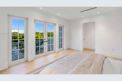 2219 Ibis Isle Road E, Palm Beach, FL 33480 - Photo 33