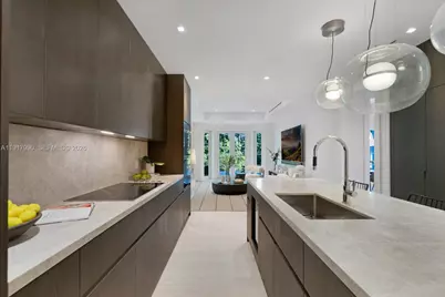 2219 Ibis Isle Road E, Palm Beach, FL 33480 - Photo 17