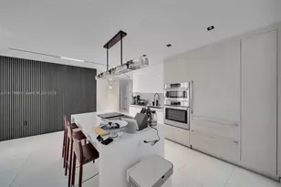 851 NE 1st Ave, Miami, FL 33132 - Photo 35