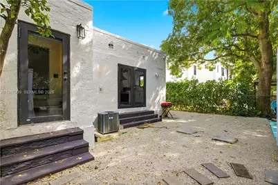 8270 NE 1st Pl, Miami, FL 33138 - Photo 21