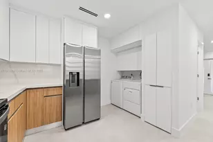 6885 NW 169th St, Hialeah, FL 33015 - Photo 7