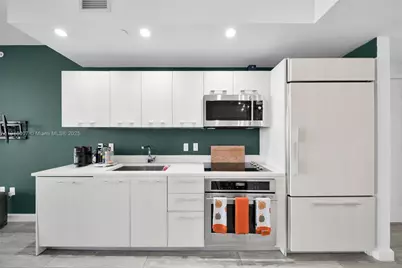 45 SW 9th St #3909, Miami, FL 33130 - Photo 3