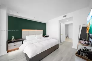 45 SW 9th St, Miami, FL 33130 - Photo 11