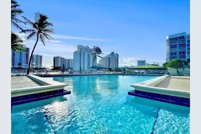 1000 Parkview Dr #431, Hallandale Beach, FL 33009 - Photo 5