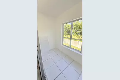 20337 NE 2nd Ave #16, Miami, FL 33179 - Photo 23