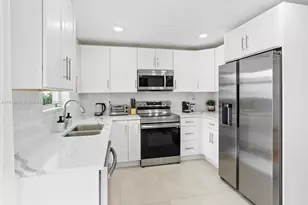 6340 Coolidge St, Hollywood, FL 33024 - Photo 9