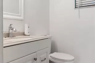 8888 Collins Ave, Surfside, FL 33154 - Photo 15