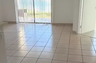 450 W Palm Cir W, Pembroke Pines, FL 33025 - Photo 3