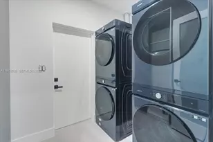 2215 Cleveland St, Hollywood, FL 33020 - Photo 21