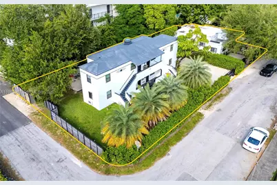 8270 NE 1st Pl, Miami, FL 33138 - Photo 5