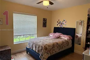 737 SE 22nd Dr, Homestead, FL 33033 - Photo 9