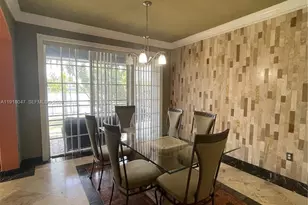 232 SW 7th Ave, Hallandale Beach, FL 33009 - Photo 15