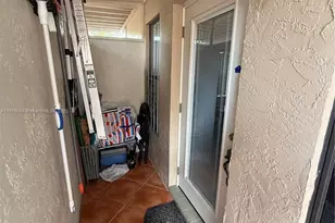 614 Executive Center Dr, West Palm Beach, FL 33401 - Photo 17