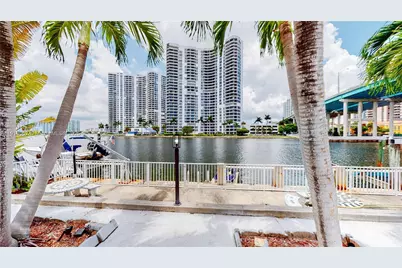 19140 N Bay Rd, Sunny Isles Beach, FL 33160 - Photo 5