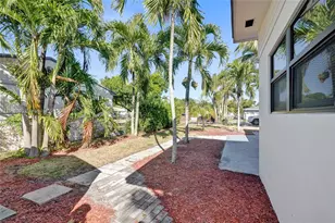 1302 S 22nd Ct, Hollywood, FL 33020 - Photo 41