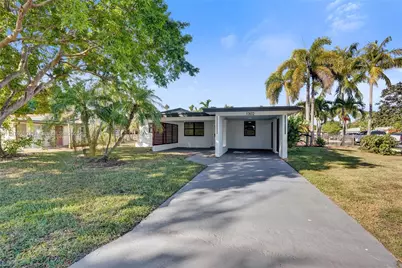 1302 S 22nd Ct, Hollywood, FL 33020 - Photo 3