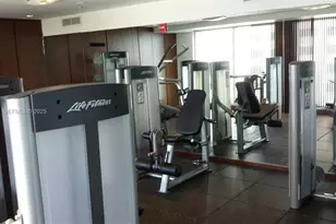 325 S Biscayne Blvd, Miami, FL 33131 - Photo 21