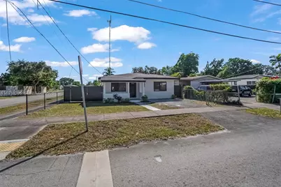 5000 SW 22nd St, West Park, FL 33023 - Photo 23