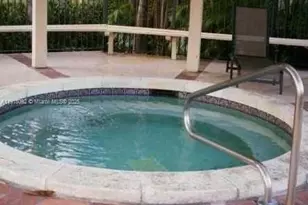 18306 NW 68th Ave, Hialeah, FL 33015 - Photo 13