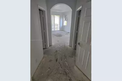 933 N Harbor Vw N, Hollywood, FL 33019 - Photo 11