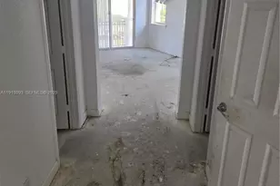 933 N Harbor Vw N, Hollywood, FL 33019 - Photo 11