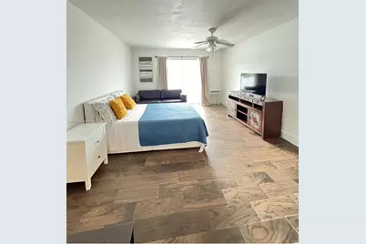 7904 West Dr #111, North Bay Village, FL 33141 - Photo 5