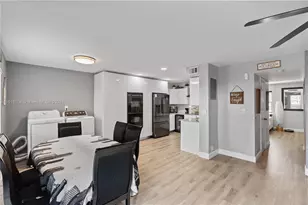 8089 SW 18th Ct, Davie, FL 33324 - Photo 13