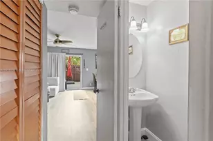 8089 SW 18th Ct, Davie, FL 33324 - Photo 5