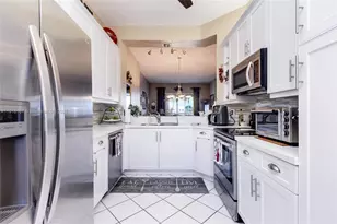 7702 Trent Dr, Tamarac, FL 33321 - Photo 7