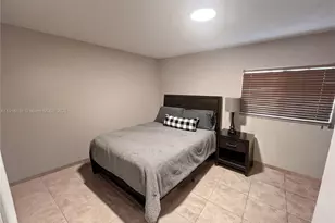 3690 N 56th Ave, Hollywood, FL 33021 - Photo 9