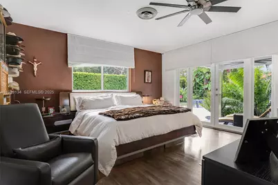 259 E Shore Dr, Miami, FL 33133 - Photo 19