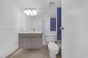 7601 E Treasure Dr, North Bay Village, FL 33141 - Photo 27