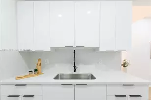 3721 SW 46th Ave, West Park, FL 33023 - Photo 7