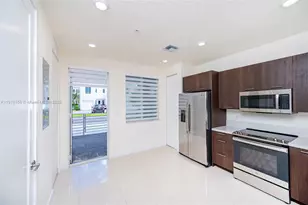 10290 NW 64th Terrace, Doral, FL 33178 - Photo 9