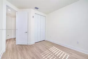10290 NW 64th Terrace, Doral, FL 33178 - Photo 21