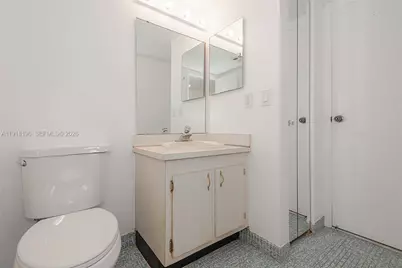 20500 W Country Club Dr #716, Aventura, FL 33180 - Photo 19