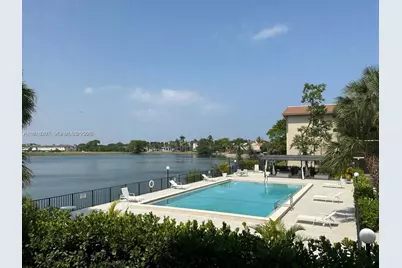 605 Ives Dairy Rd #306-7, Miami, FL 33179 - Photo 13